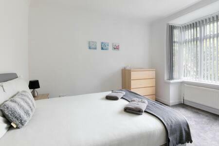 Key Serviced Apartments Hall Green Solihull Dış mekan fotoğraf